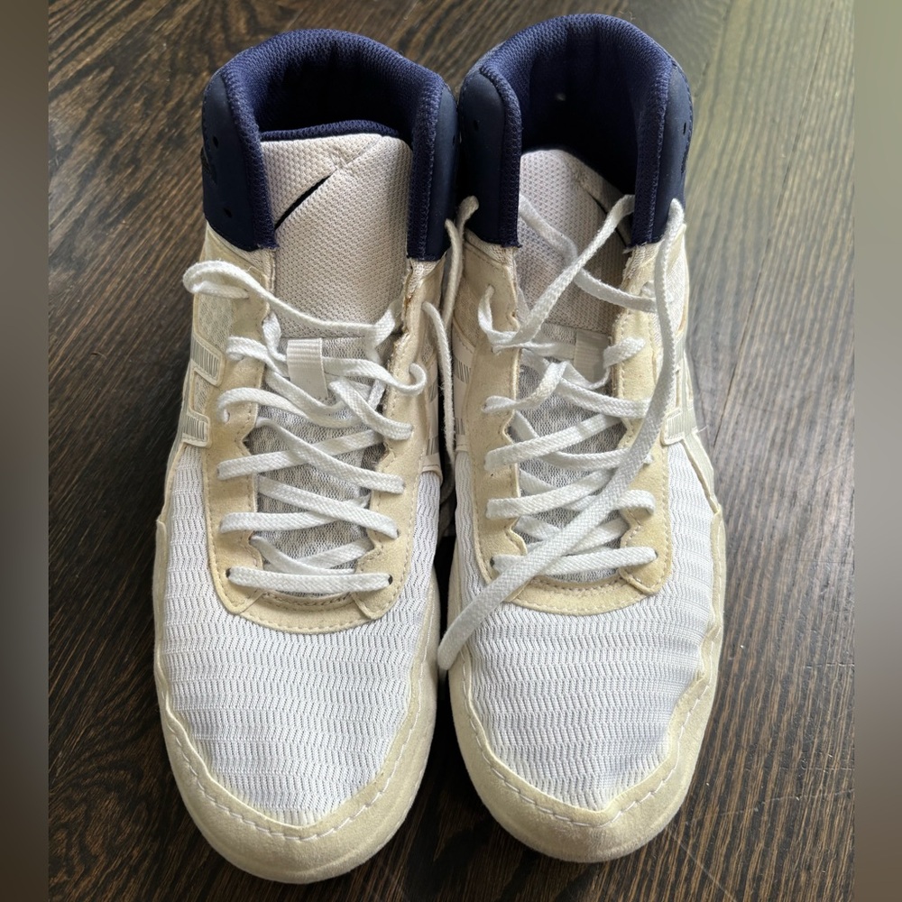 Men's ASICS White and Blue Athletic Shoes